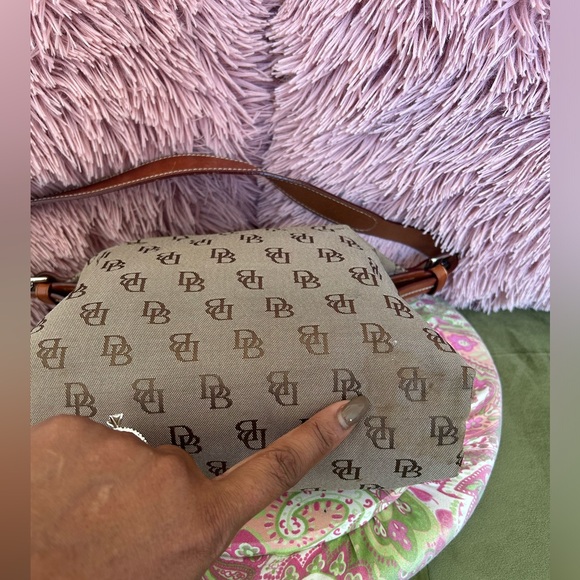 Dooney & Bourke Brown Monogram purse - Picture 7 of 9